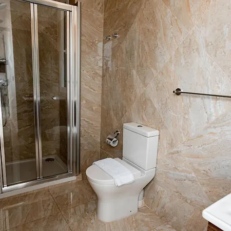 Daire The Willows Penthouses With Jacuzzi *