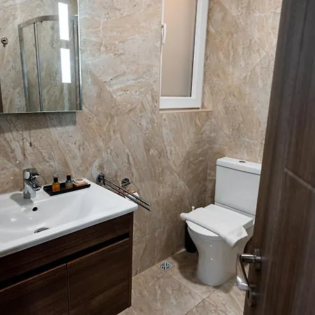 The Willows Penthouses With Jacuzzi Daire