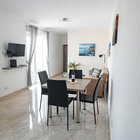 Daire The Willows Penthouses With Jacuzzi Ghajn il-Kbira (Gozo)