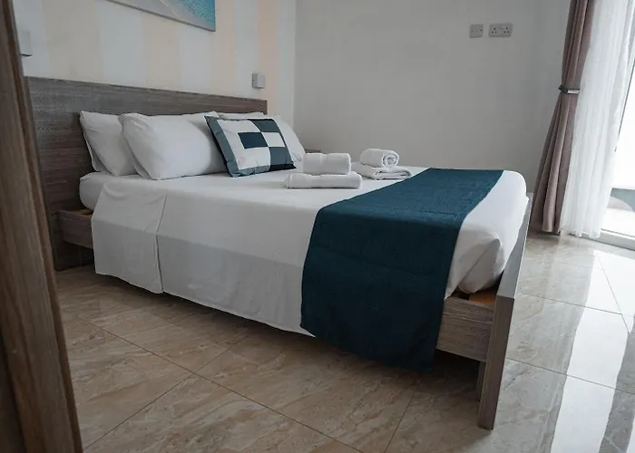 The Willows Penthouses With Jacuzzi