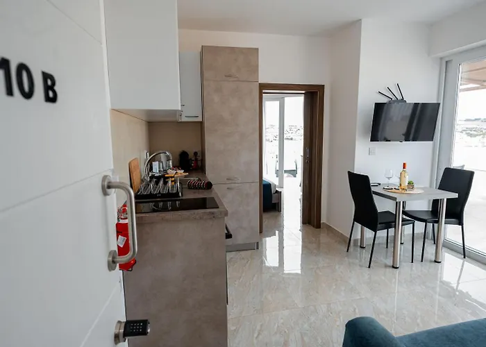 The Willows Penthouses With Jacuzzi *