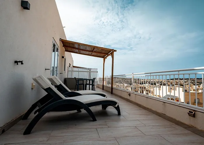 The Willows Penthouses With Jacuzzi Ghajn il-Kbira (Gozo)
